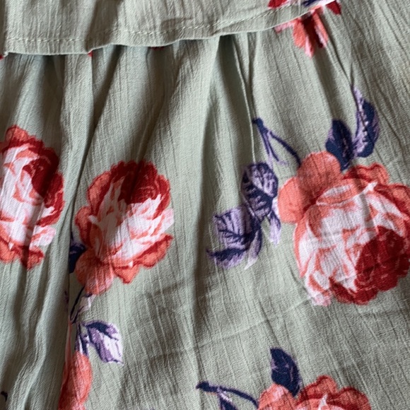 Romper - Picture 2 of 3